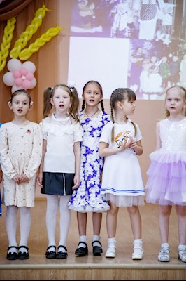 Митрополит Игнатий посетил 10-летний юбилей центра «Колосок»