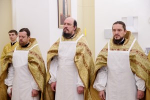 Великое освящение храма во имя святителя Спиридона Тримифунтского г. Саратова и Божественная литургия в новоосвященном храме