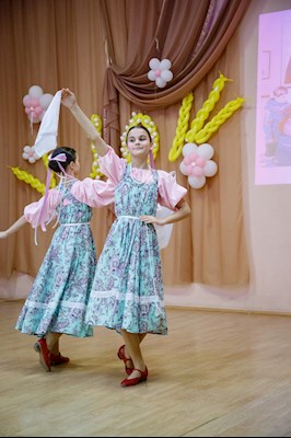 Митрополит Игнатий посетил 10-летний юбилей центра «Колосок»