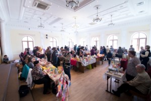 Благотворительная ярмарка в Троицком соборе Саратова