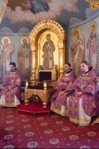 Крещальная Литургия в Свято-Троицком соборе Саратова