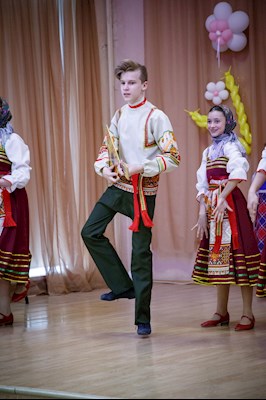Митрополит Игнатий посетил 10-летний юбилей центра «Колосок»