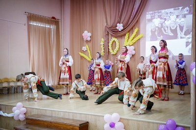 Митрополит Игнатий посетил 10-летний юбилей центра «Колосок»