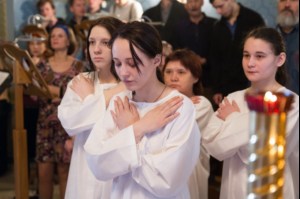 Крещальная Литургия в Свято-Троицком соборе Саратова