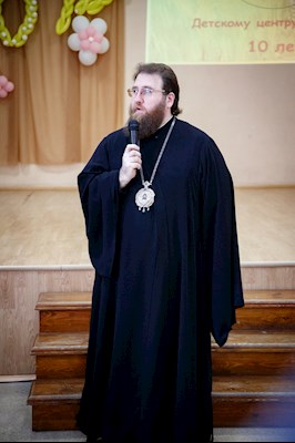 Митрополит Игнатий посетил 10-летний юбилей центра «Колосок»