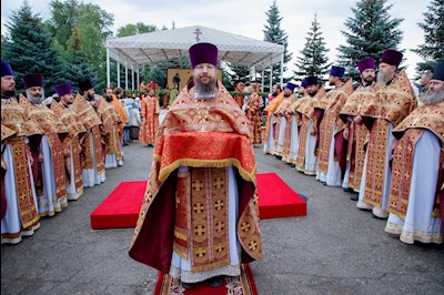 Божественная литургия в Вавиловом Доле