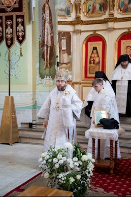 Встреча саратовских святителей в Покровском соборе