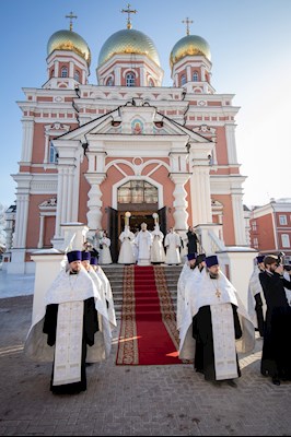 Встреча саратовских святителей в Покровском соборе
