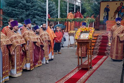 Божественная литургия в Вавиловом Доле