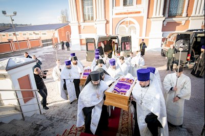 Встреча саратовских святителей в Покровском соборе