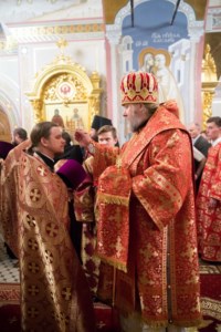 В канун празднования Собора Саратовских святых Митрополит Лонгин совершил Всенощное бдение в Свято-Троицком кафедральном соборе города Саратова