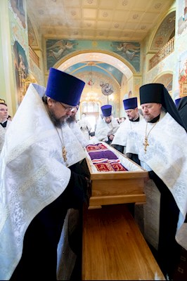 Встреча саратовских святителей в Покровском соборе