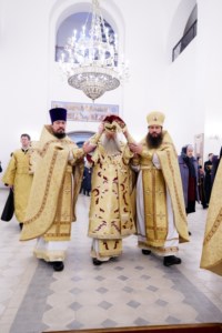 Великое освящение храма во имя святителя Спиридона Тримифунтского г. Саратова и Божественная литургия в новоосвященном храме