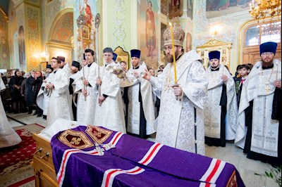 Встреча саратовских святителей в Покровском соборе