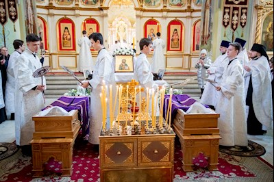 Встреча саратовских святителей в Покровском соборе