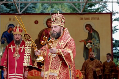 Божественная литургия в Вавиловом Доле