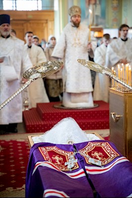 Встреча саратовских святителей в Покровском соборе