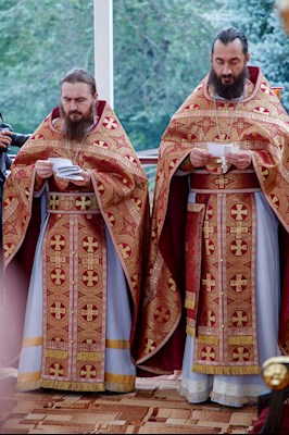 Божественная литургия в Вавиловом Доле