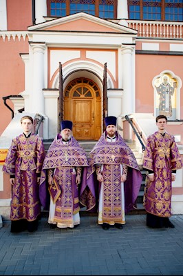 Великая вечерня в соединении с Литургией святителя Василия Великого в Свято-Троицком кафедральном соборе г. Саратова