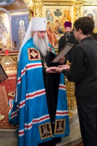В канун празднования Собора Саратовских святых Митрополит Лонгин совершил Всенощное бдение в Свято-Троицком кафедральном соборе города Саратова
