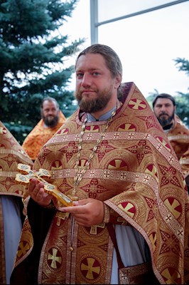 Божественная литургия в Вавиловом Доле