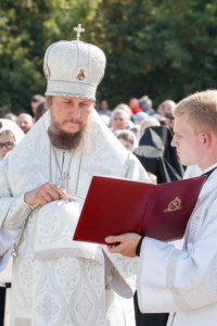 Панихида на Воскресенском кладбище Саратова по всем убиенным и пострадавшим в годы гонений