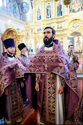 Великая вечерня в соединении с Литургией святителя Василия Великого в Свято-Троицком кафедральном соборе г. Саратова
