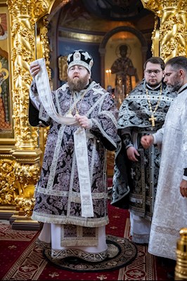 Литургия Преждеосвященных Даров в Свято-Троицком кафедральном соборе г. Саратова