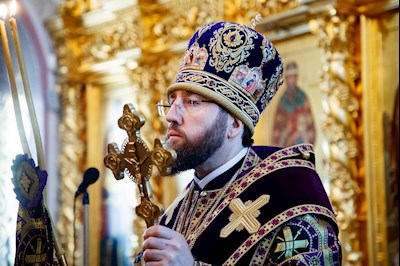 Великая вечерня в соединении с Литургией святителя Василия Великого в Свято-Троицком кафедральном соборе г. Саратова