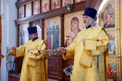 Митрополит Игнатий совершил Божественную литургию в храме Нерукотворного Образа Спасителя г. Саратова