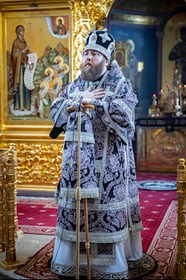 Литургия Преждеосвященных Даров в Свято-Троицком кафедральном соборе г. Саратова