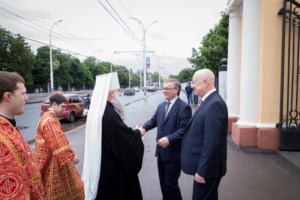 Божественная литургия на Архиерейском подворье — храме во имя святых равноапостольных Мефодия и Кирилла при СГУ
