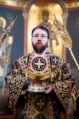 Великая вечерня в соединении с Литургией святителя Василия Великого в Свято-Троицком кафедральном соборе г. Саратова