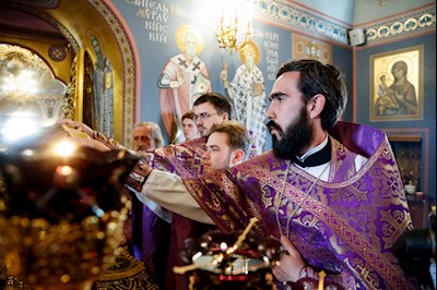 Великая вечерня в соединении с Литургией святителя Василия Великого в Свято-Троицком кафедральном соборе г. Саратова