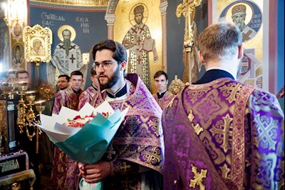 Великая вечерня в соединении с Литургией святителя Василия Великого в Свято-Троицком кафедральном соборе г. Саратова