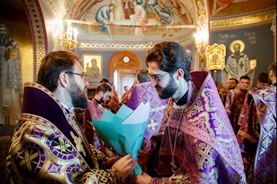 Великая вечерня в соединении с Литургией святителя Василия Великого в Свято-Троицком кафедральном соборе г. Саратова
