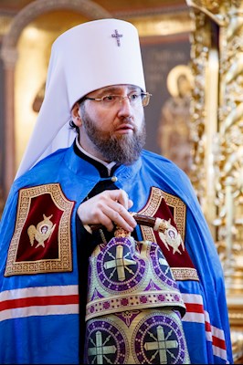 Великая вечерня в соединении с Литургией святителя Василия Великого в Свято-Троицком кафедральном соборе г. Саратова