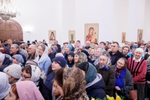 Великое освящение храма во имя святителя Спиридона Тримифунтского г. Саратова и Божественная литургия в новоосвященном храме