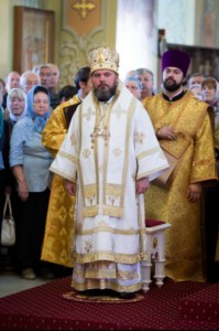 Торжественное богослужение у мощей святого равноапостольного князя Владимира в Покровском храме г.Саратова
