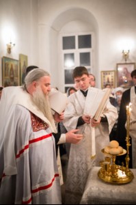Всенощное бдение в храме в честь Архангела Михаила села Михайловка Саратовского района
