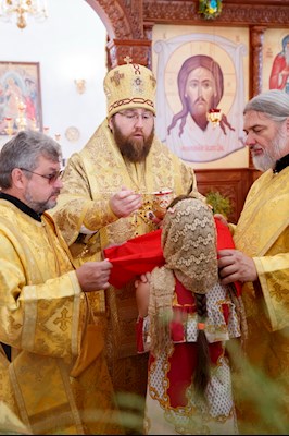 Митрополит Игнатий совершил Божественную литургию в храме Нерукотворного Образа Спасителя г. Саратова