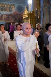 Царские часы, Изобразительны, Великая вечерня и Крещальная литургия в Свято-Троицком кафедральном соборе Саратова