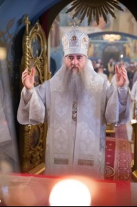 Царские часы, Изобразительны, Великая вечерня и Крещальная литургия в Свято-Троицком кафедральном соборе Саратова
