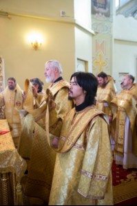 Торжественное богослужение у мощей святого равноапостольного князя Владимира в Покровском храме г.Саратова