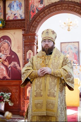 Митрополит Игнатий совершил Божественную литургию в храме Нерукотворного Образа Спасителя г. Саратова