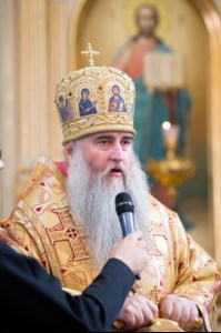 Торжественное богослужение у мощей святого равноапостольного князя Владимира в Покровском храме г.Саратова