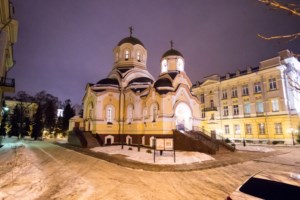 Митрополит Лонгин возглавил Литургию с сурдопереводом
