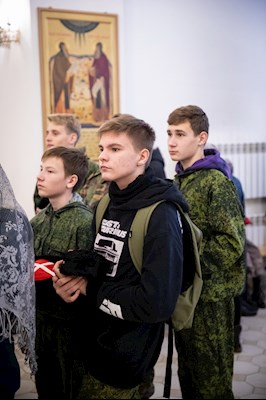 В Саратове встретили частицу мощей святителя Спиридона Тримифунтского