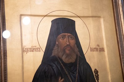 Божественная литургия в Покровском соборе Саратова
