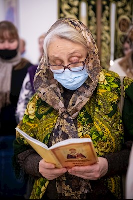 В Саратове встретили частицу мощей святителя Спиридона Тримифунтского